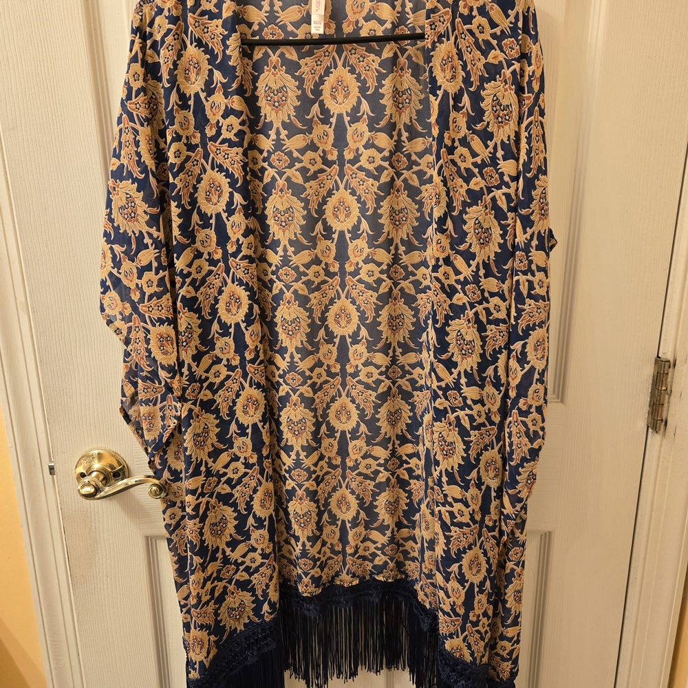 Xhilaration Blue and Tan Floral Kimono